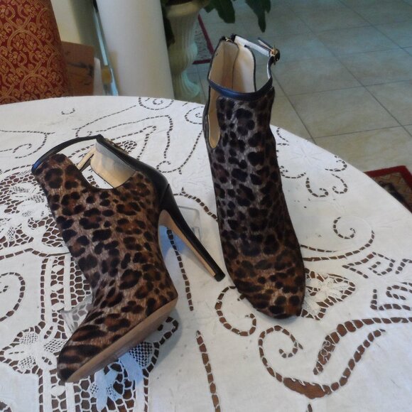 Jimmy Choo Brown/Beige Leopard Print Calf Hair Ankle Boots Size 38B - Picture 1 of 16